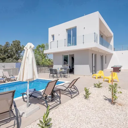 Cyprus In The Sun Adelais Sea View Villas 2 Gold *